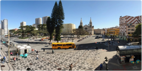 Curitiba pra quem?