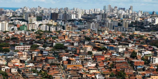 Metrópole segregada: políticas de habitação em Salvador (2000-2010)