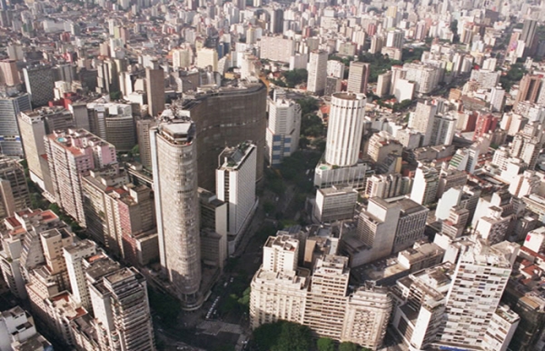São Paulo Metrópole Insustentável