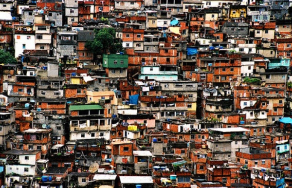 IBEU Condições habitacionais: aglomeração dos domicílios metropolitanos