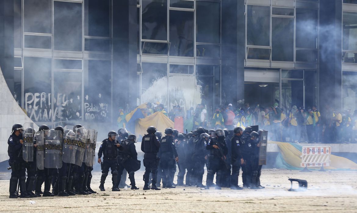 “A democracia em risco”. Artigo de Frei Betto para o Instituto Humanitas Unisinos – IHU