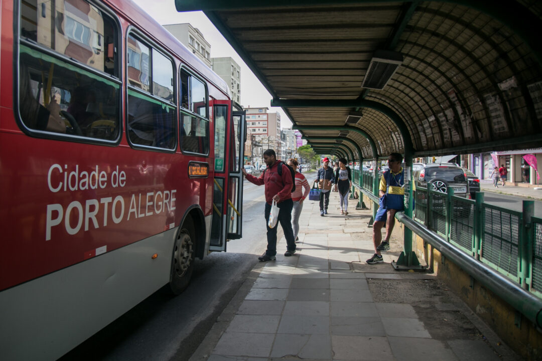 Qual é o ‘SUS do transporte’ de Sebastião Melo, prefeito de Porto Alegre?