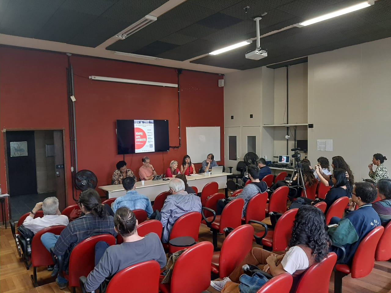 Terceiro “RMRJ em Debate” aborda moradia e política habitacional