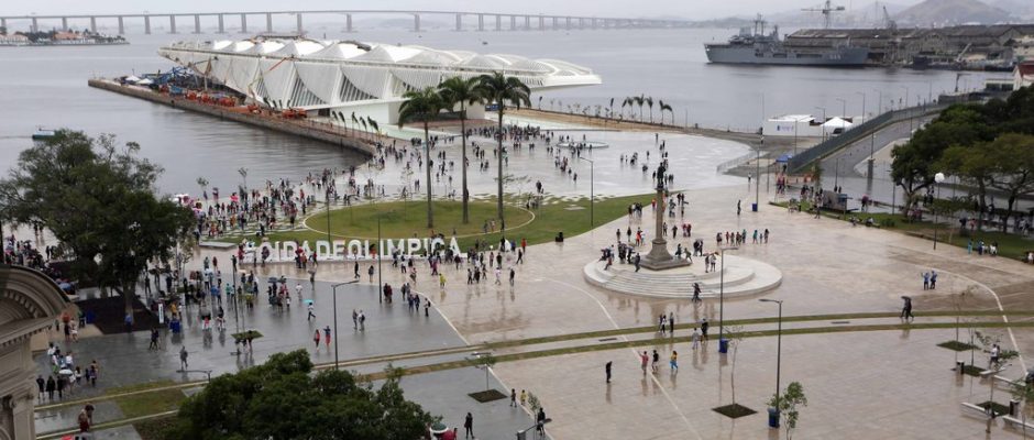 A financeirização urbana brasileira em perspectiva comparada: um complexo realmente imobiliário-financeiro?
